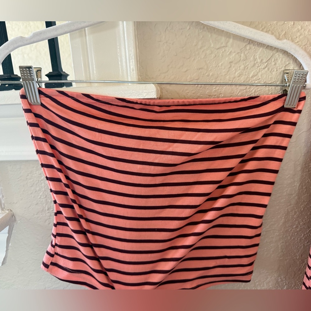 NWOT Striped Strapless two piece Set - Picture 7 of 8